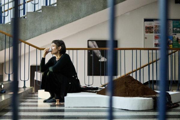 Razstavljeno delo v avli Filozofske fakultete (foto: Žiga Gorišek)